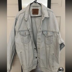 Levi's Classic Light Wash Denim Jacket